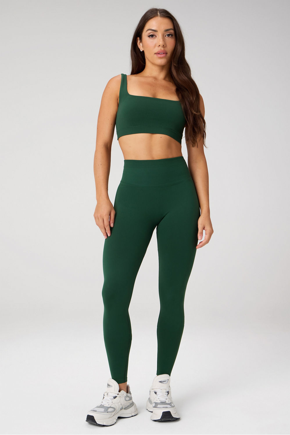 SLEEK SEAMLESS SQUARE NECK LOW IMPACT BRA