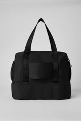 THE ESSENTIAL GYM BAG