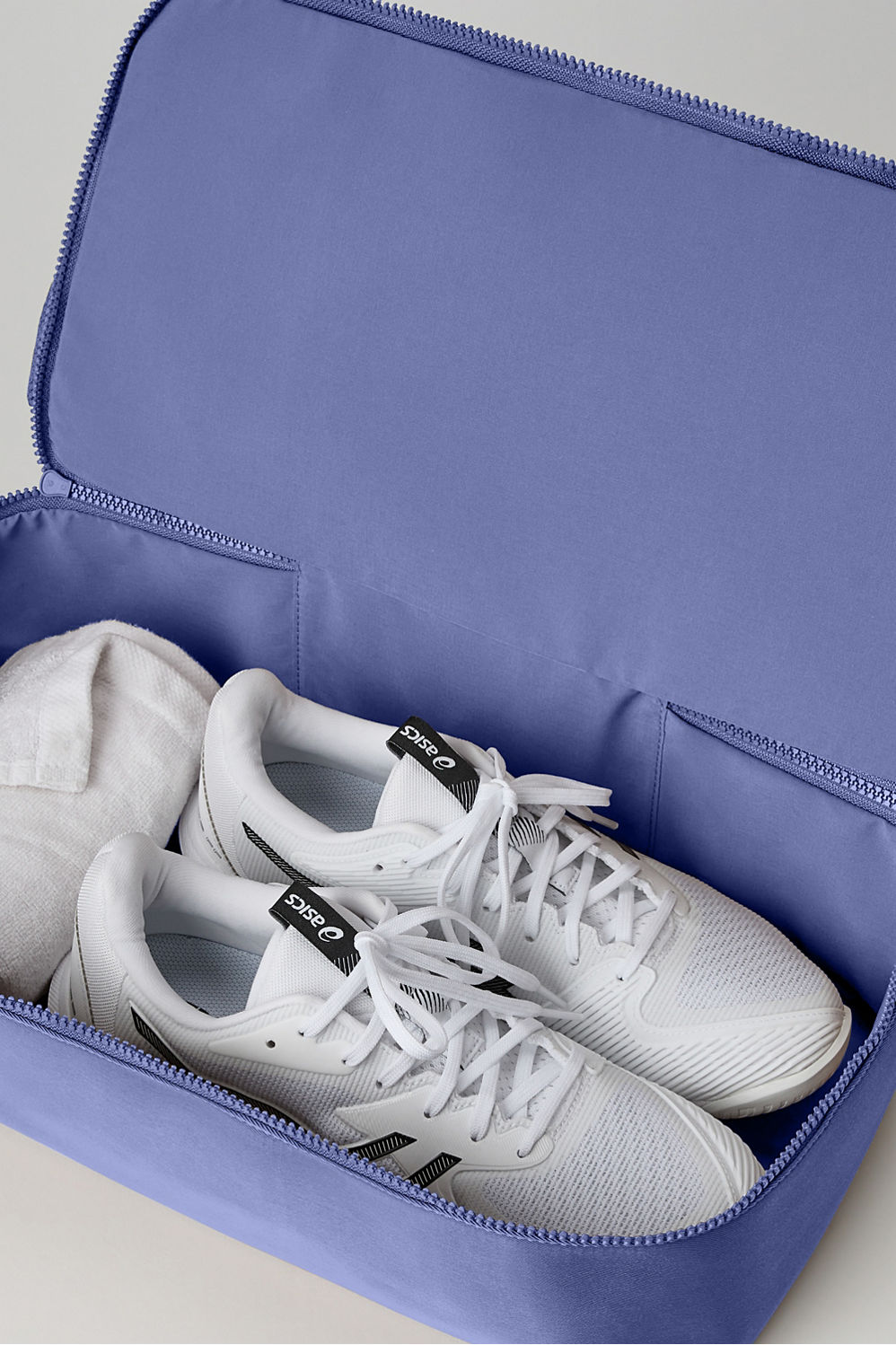 THE ESSENTIAL GYM BAG