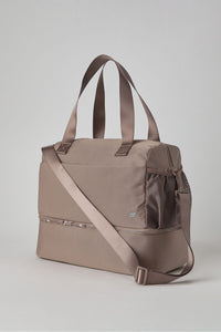 THE ESSENTIAL GYM BAG
