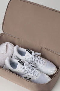 THE ESSENTIAL GYM BAG
