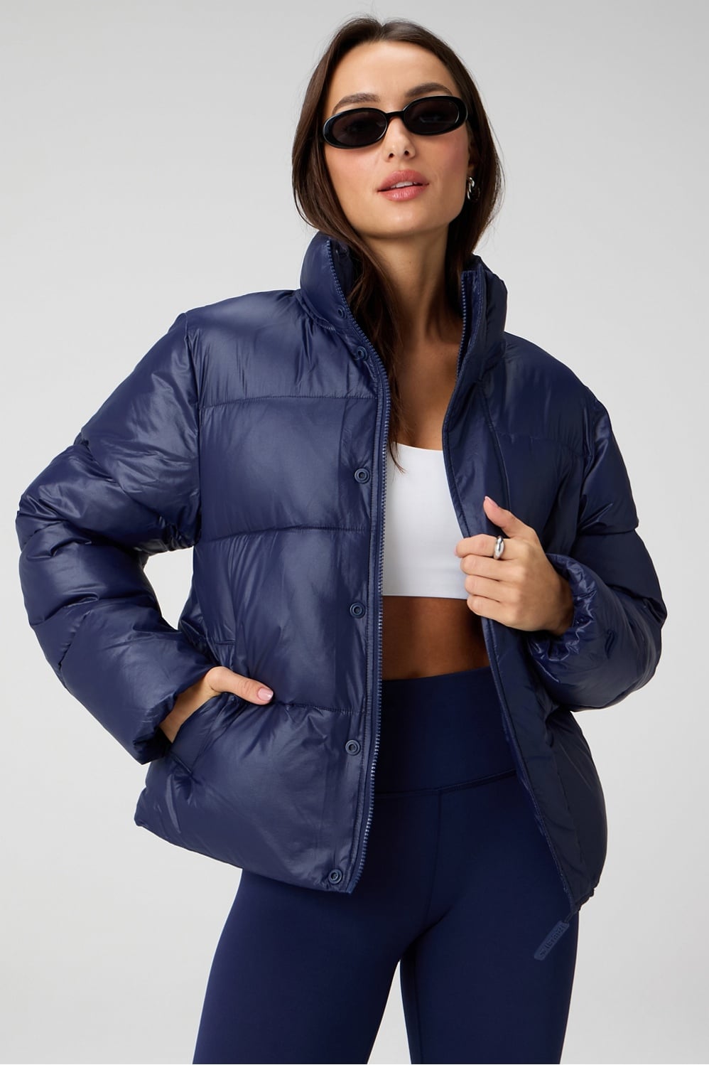 ESSENTIAL SHINE PUFFER
