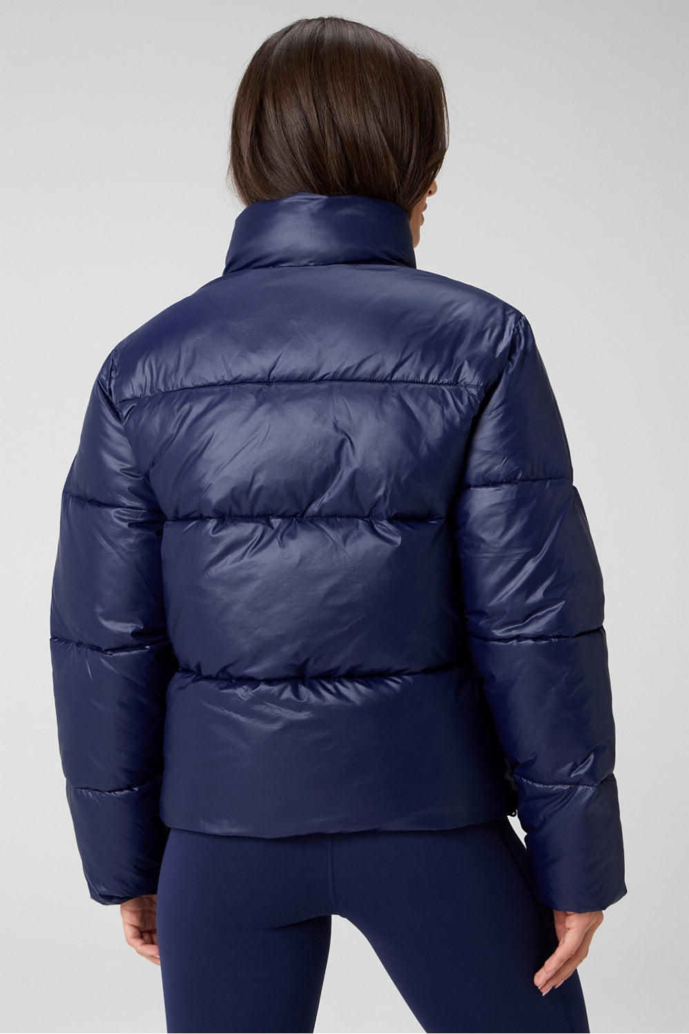 ESSENTIAL SHINE PUFFER