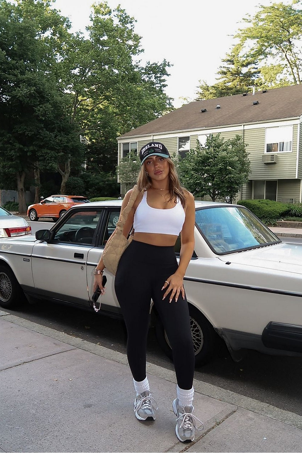 ON-THE-GO HIGHWAISTED LEGGING-SHORT