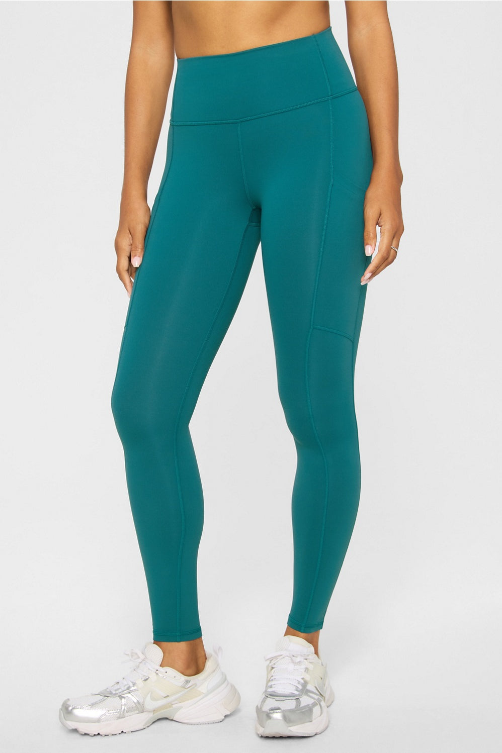 ON-THE-GO HIGHWAISTED LEGGING-SHORT