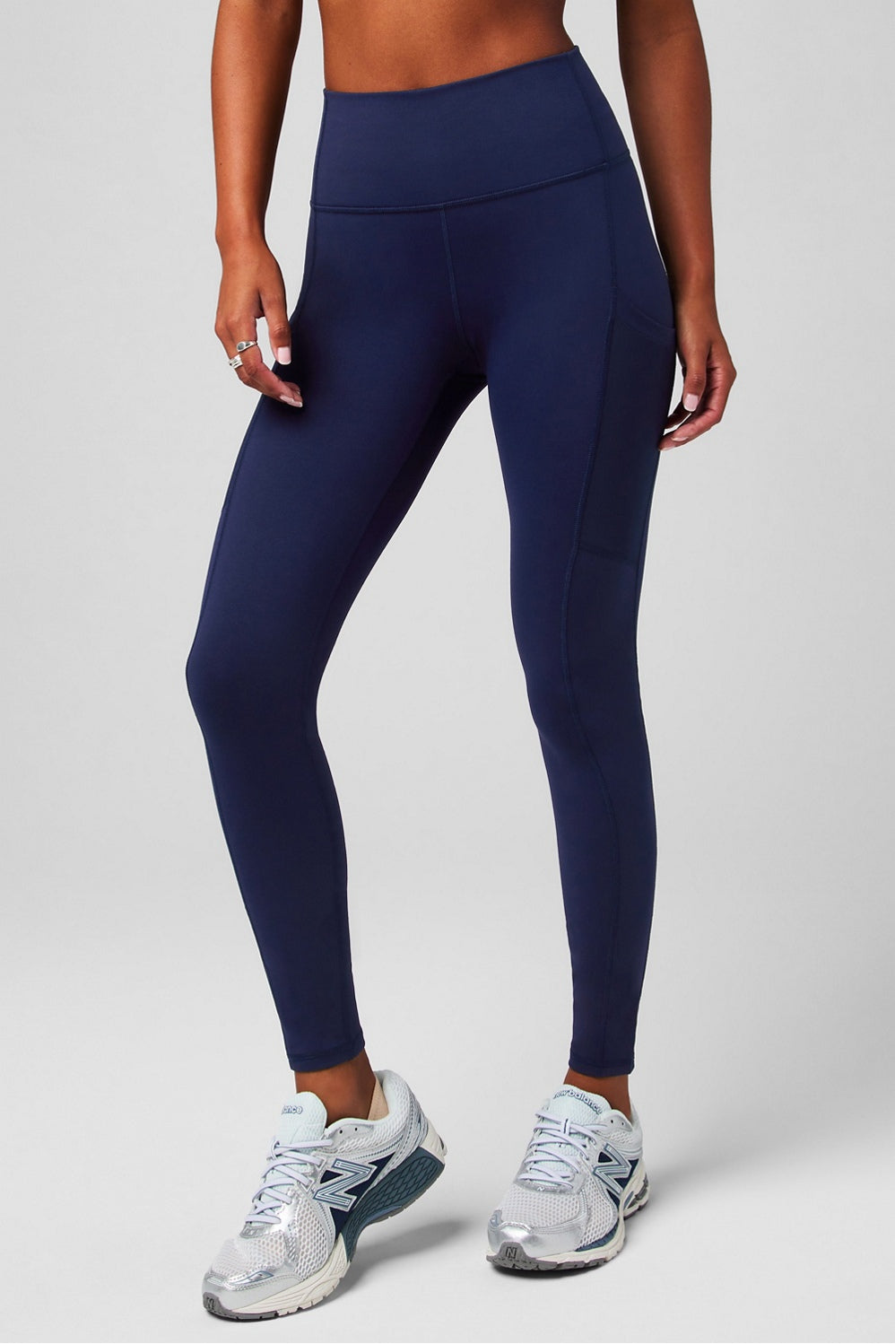 ON-THE-GO HIGHWAISTED LEGGING-SHORT