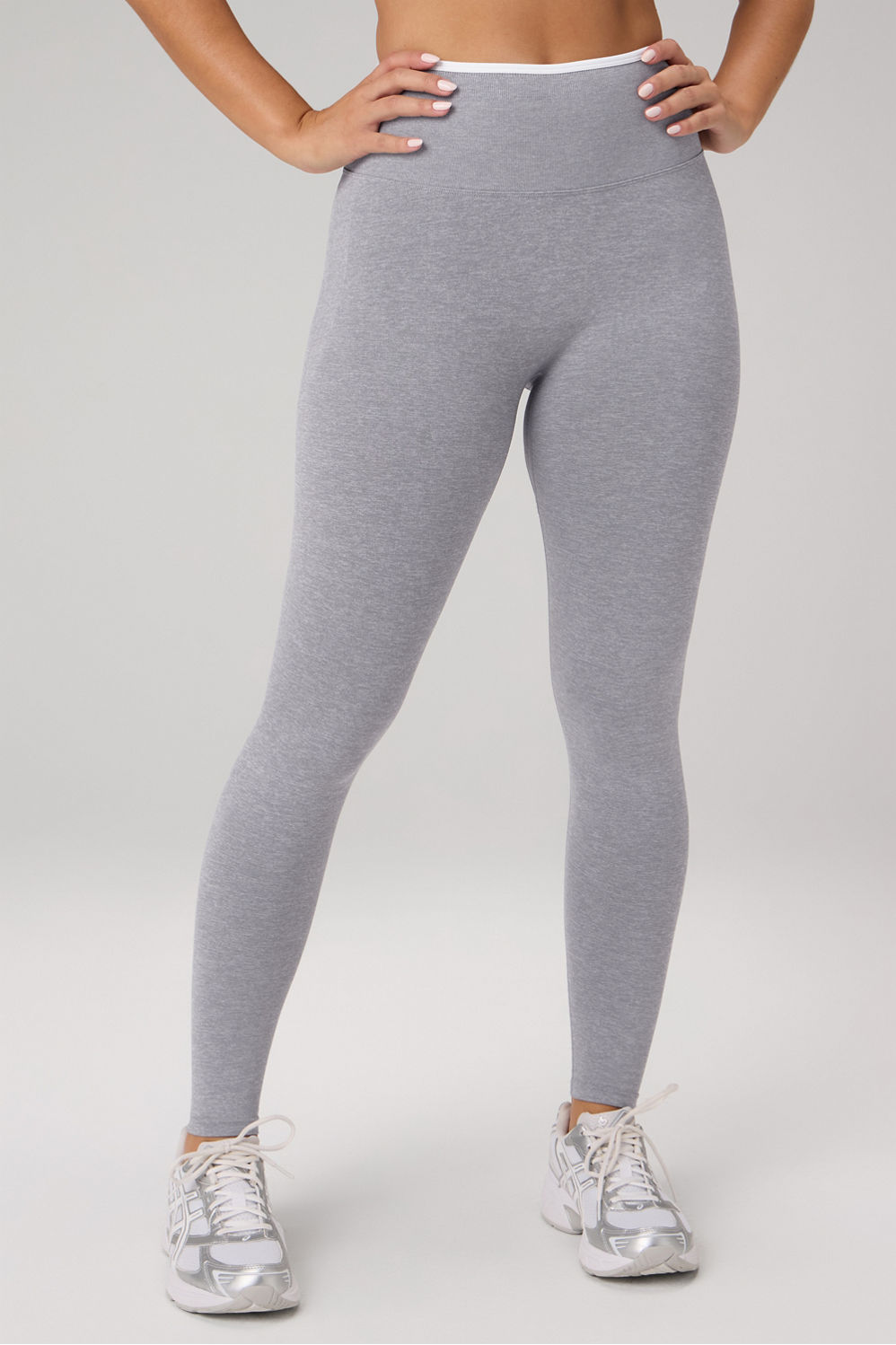 SEAMLESS SCRUNCH LEGGING-SHORT