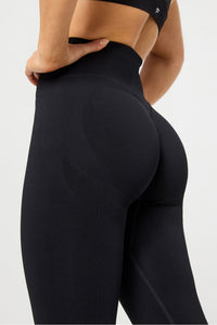SEAMLESS SCRUNCH LEGGING-SHORT