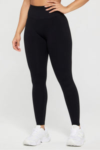 SEAMLESS SCRUNCH LEGGING-SHORT