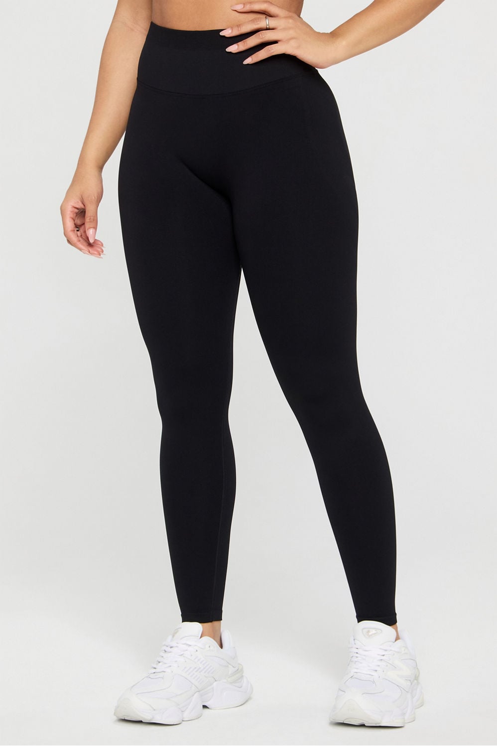 SEAMLESS SCRUNCH LEGGING-SHORT