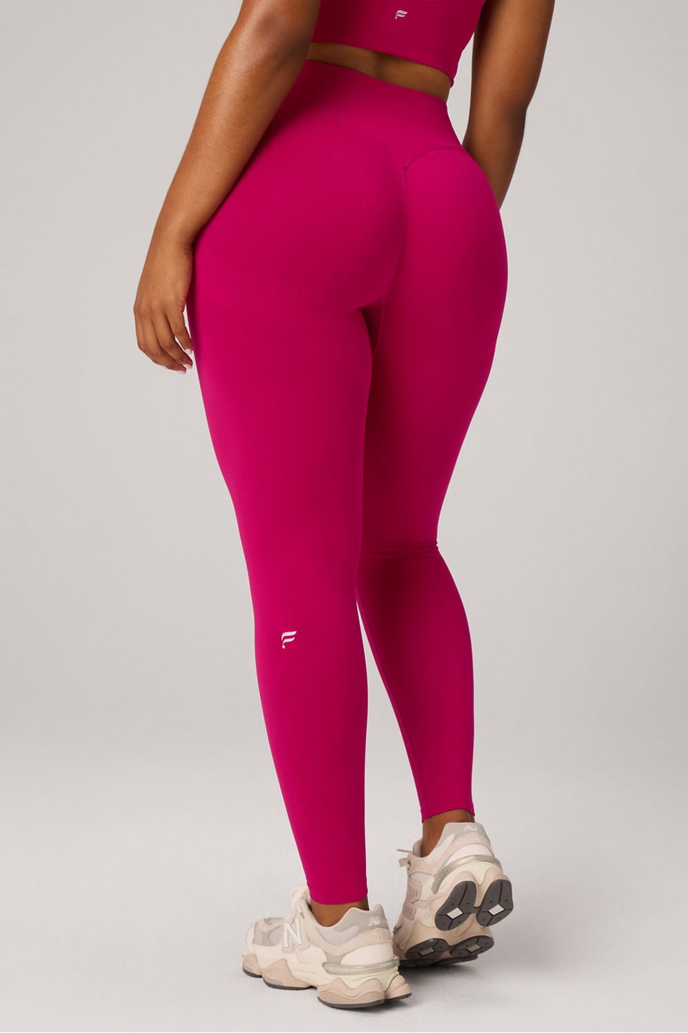 SEAMLESS SCRUNCH LEGGING