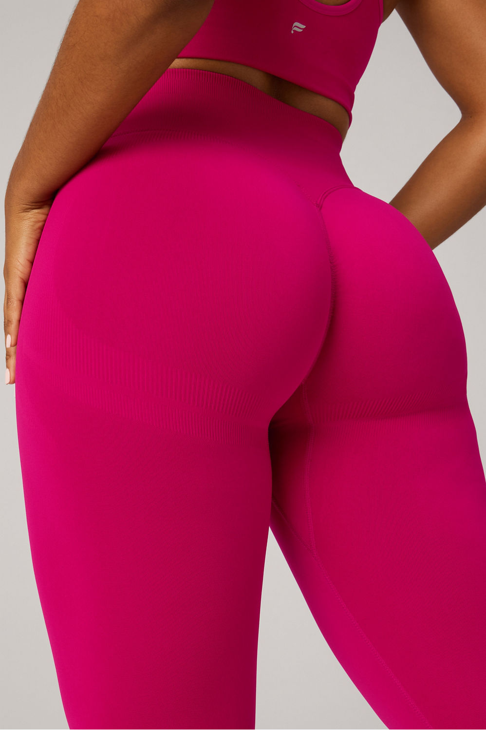 SEAMLESS SCRUNCH LEGGING