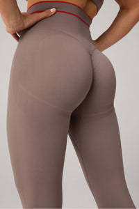 SEAMLESS SCRUNCH LEGGING