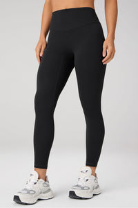 THE NO-SEAM PURELUXE TLC LEGGING-SHORT
