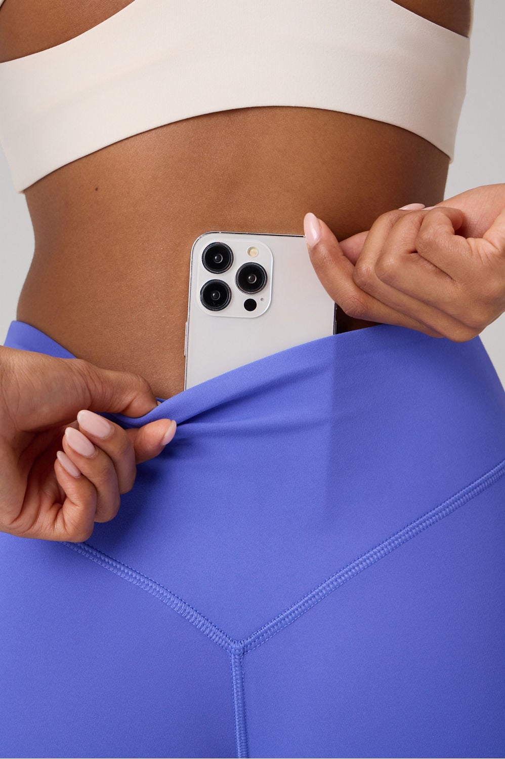 THE NO-SEAM PURELUXE TLC LEGGING-SHORT