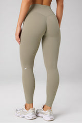 THE NO-SEAM PURELUXE TLC LEGGING-SHORT