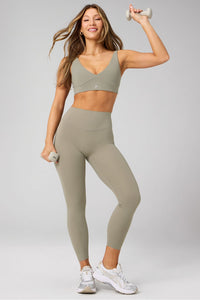 THE NO-SEAM PURELUXE TLC LEGGING-SHORT