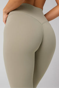 THE NO-SEAM PURELUXE TLC LEGGING