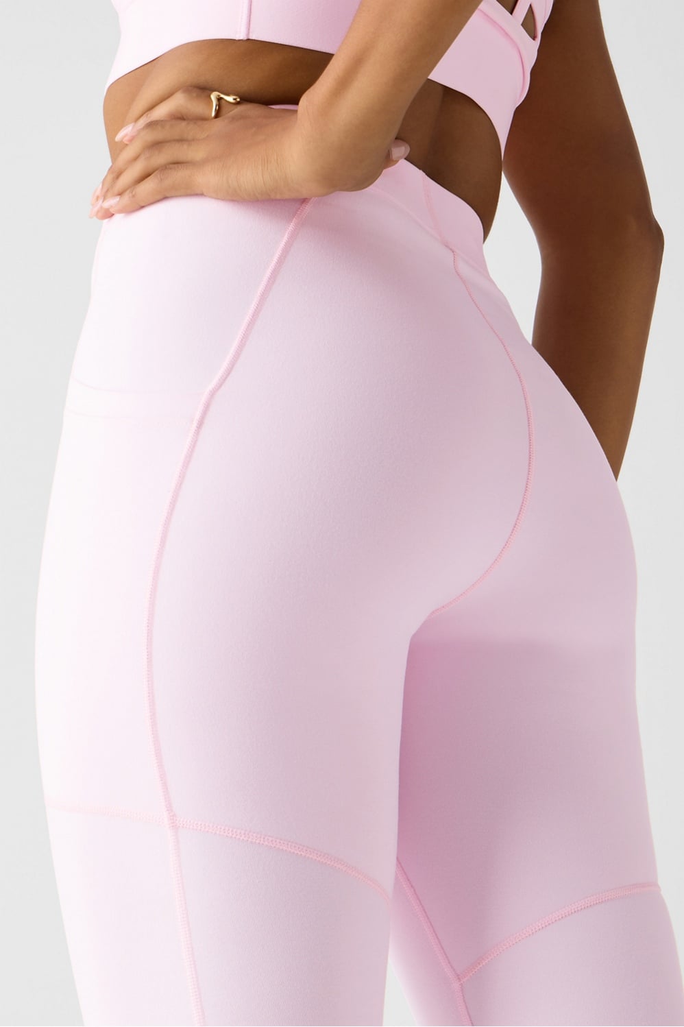 ON-THE-GO HIGH-WAISTED LEGGING
