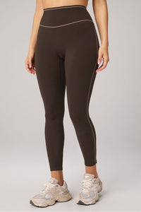 THE NO-SEAM PURELUXE TLC LEGGING-SHORT