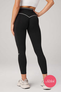 THE NO-SEAM PURELUXE TLC LEGGING-SHORT