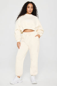 WEEKEND CROPPED SWEAT SHIRT