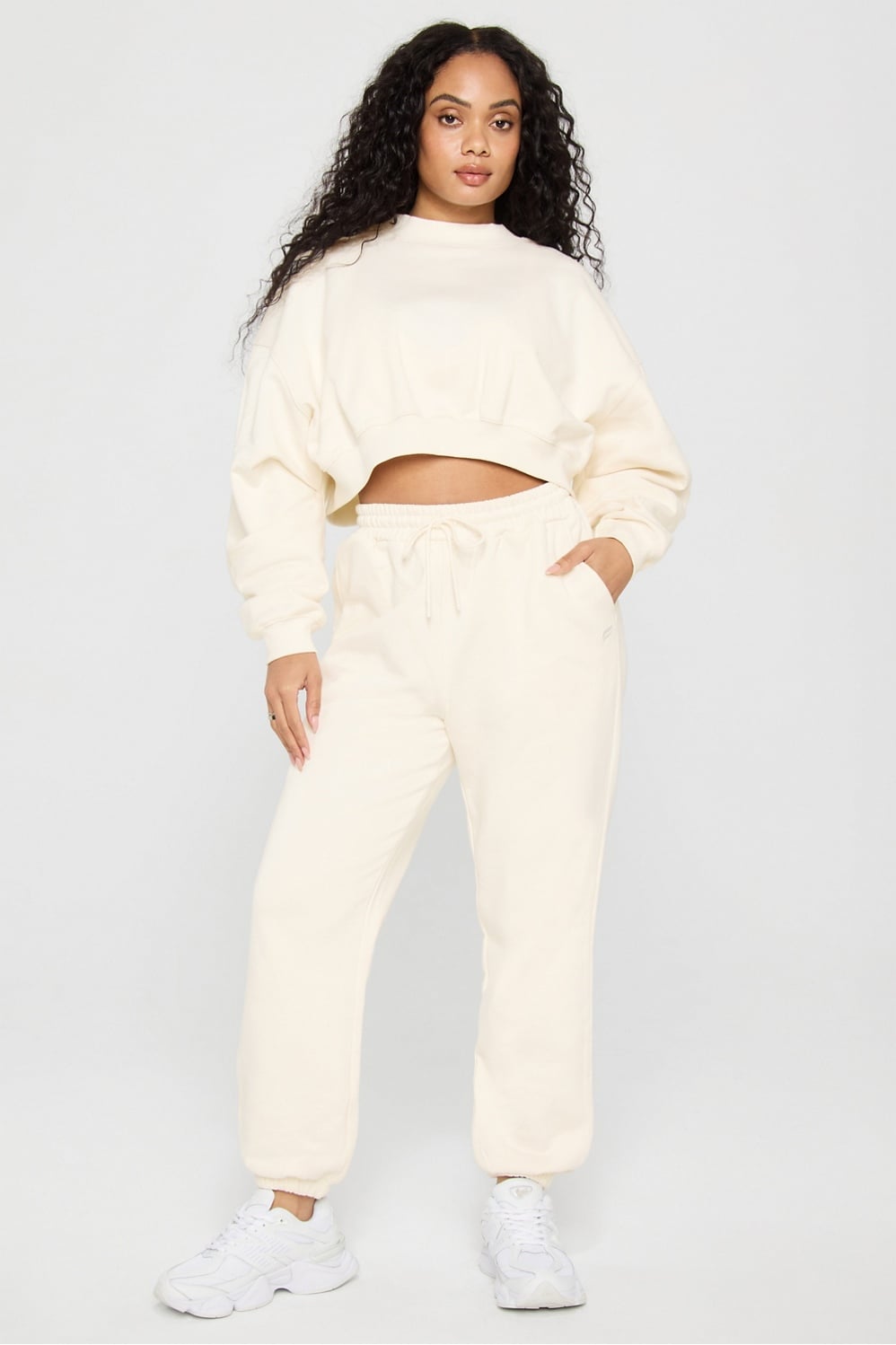 WEEKEND CROPPED SWEAT SHIRT