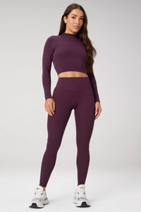 SEAMLESS LONG-SLEEVE ESSENTIAL TEE