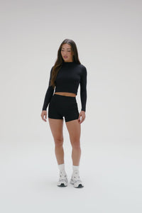 SEAMLESS LONG-SLEEVE ESSENTIAL TEE