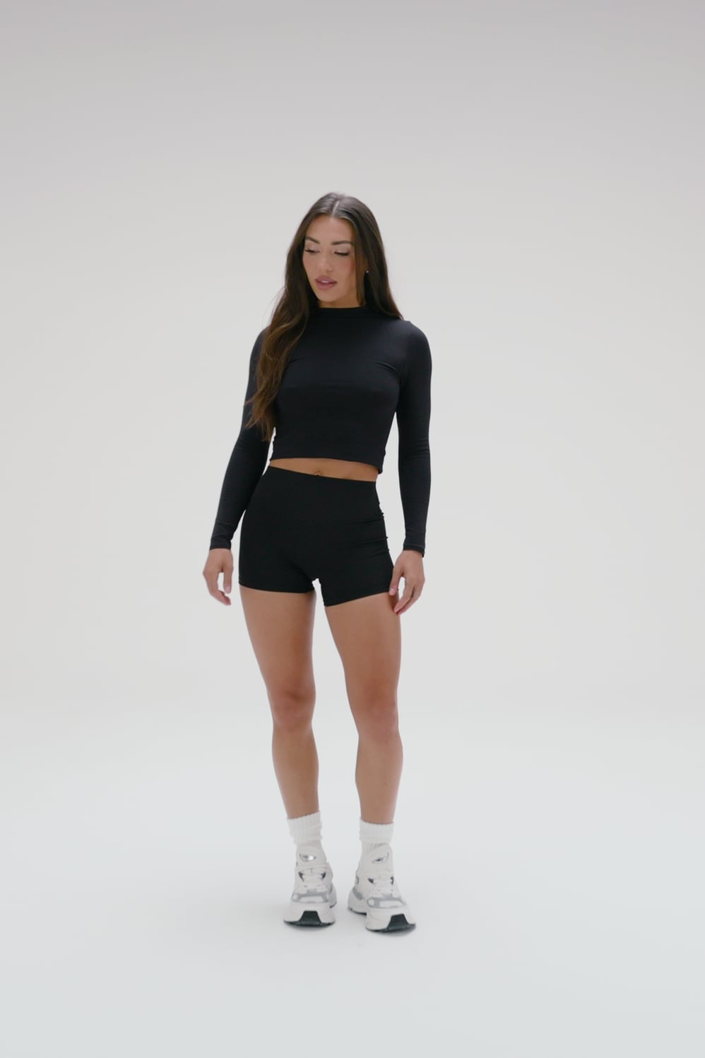 SEAMLESS LONG-SLEEVE ESSENTIAL TEE