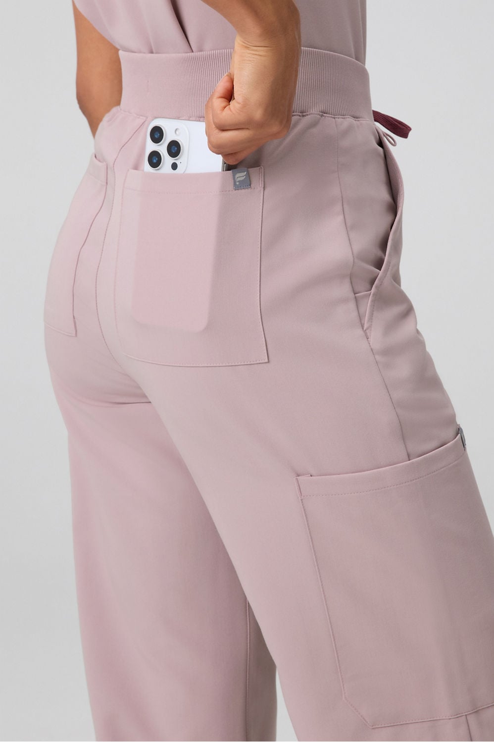 HIGH-RISE WIDE LEG SCRUB PANT