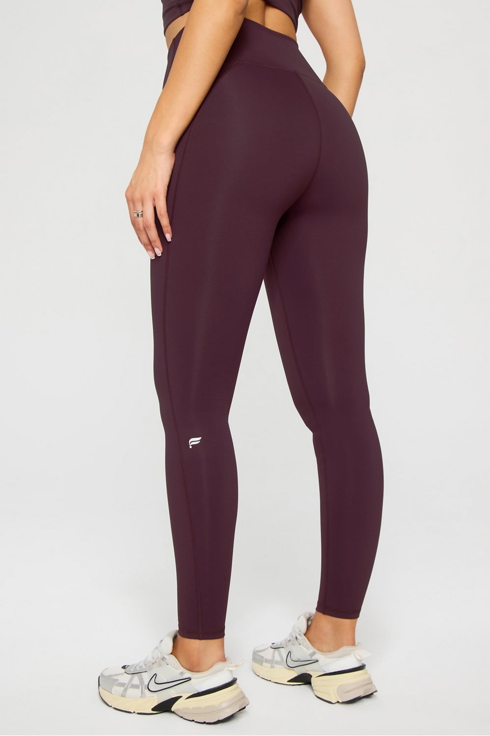 HIGH-WAISTED SOLID POWERHOLD LEGGING
