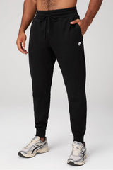 THE GO-TO JOGGER