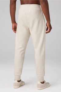 THE GO-TO JOGGER