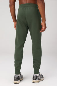 THE GO-TO JOGGER
