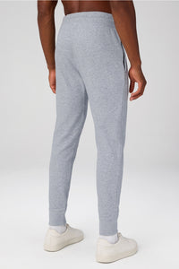 THE GO-TO JOGGER