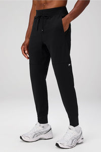 THE ALTITUDE JOGGER