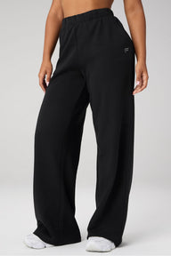 COZY FLEECE WIDE LEG SWEATPANT-SHORT
