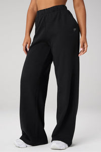 COZY FLEECE WIDE LEG SWEATPANT-SHORT