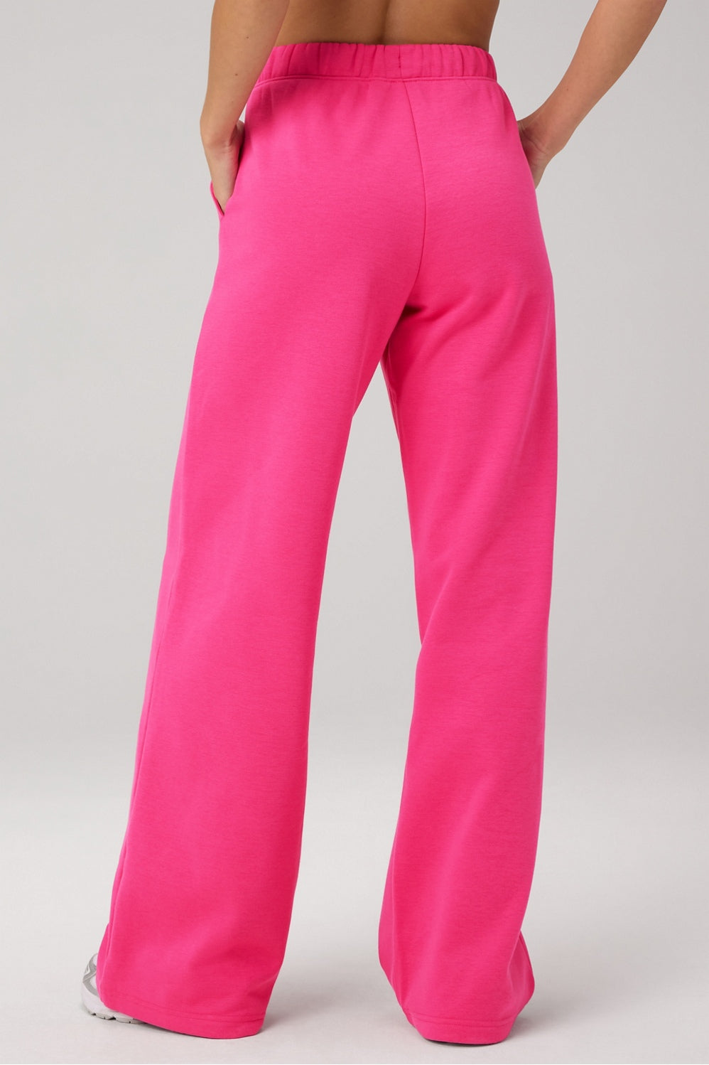 COZY FLEECE WIDE LEG SWEATPANT-SHORT