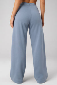 COZY FLEECE WIDE LEG SWEATPANT-SHORT