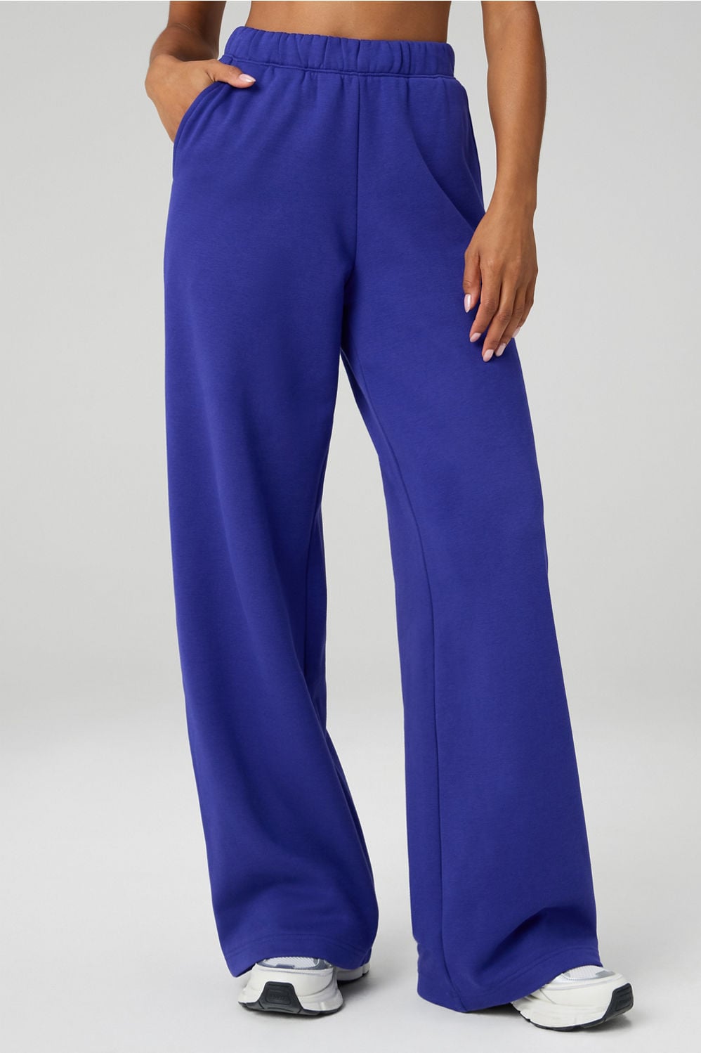 COZY FLEECE WIDE LEG SWEATPANT-SHORT
