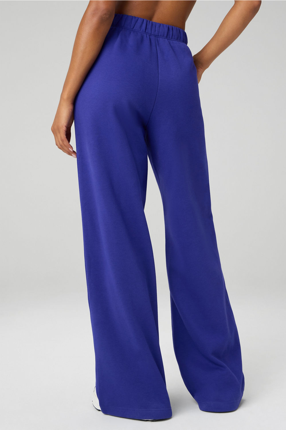 COZY FLEECE WIDE LEG SWEATPANT-SHORT