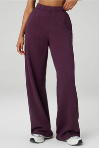 COZY FLEECE WIDE LEG SWEATPANT-SHORT