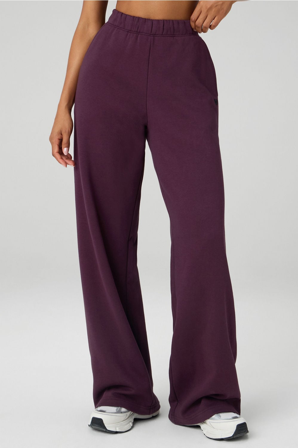 COZY FLEECE WIDE LEG SWEATPANT-SHORT