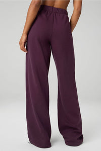 COZY FLEECE WIDE LEG SWEATPANT-SHORT