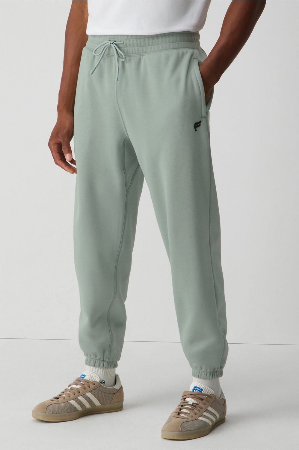 THE GO-TO SWEATPANT