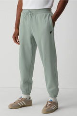 THE GO-TO SWEATPANT