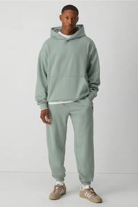 THE GO-TO SWEATPANT