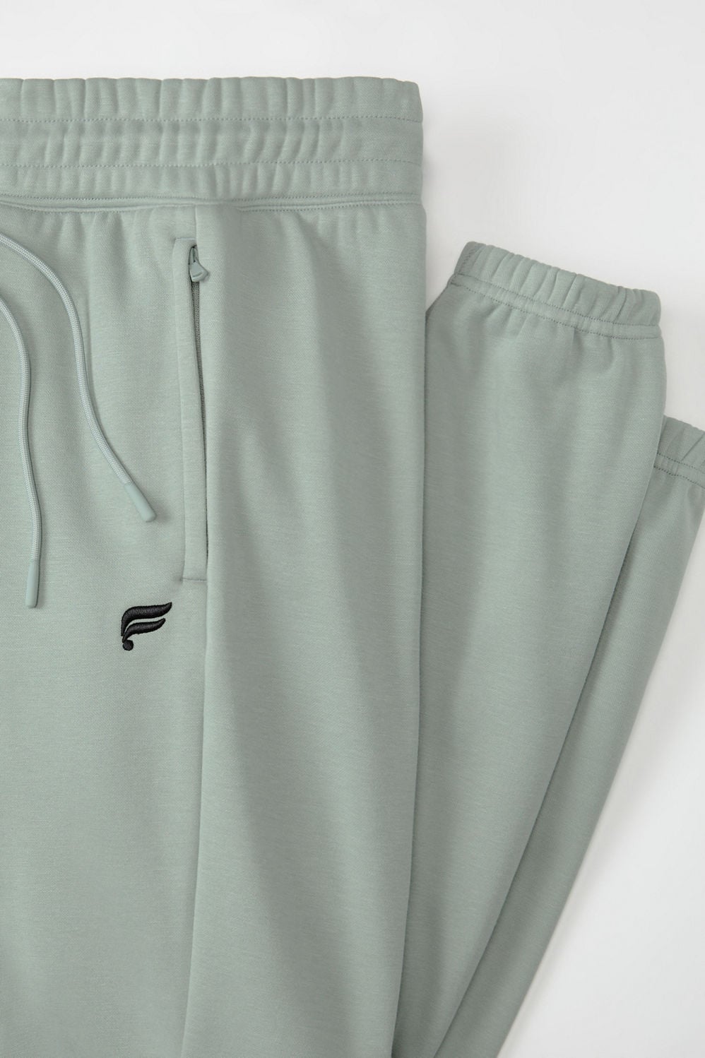 THE GO-TO SWEATPANT
